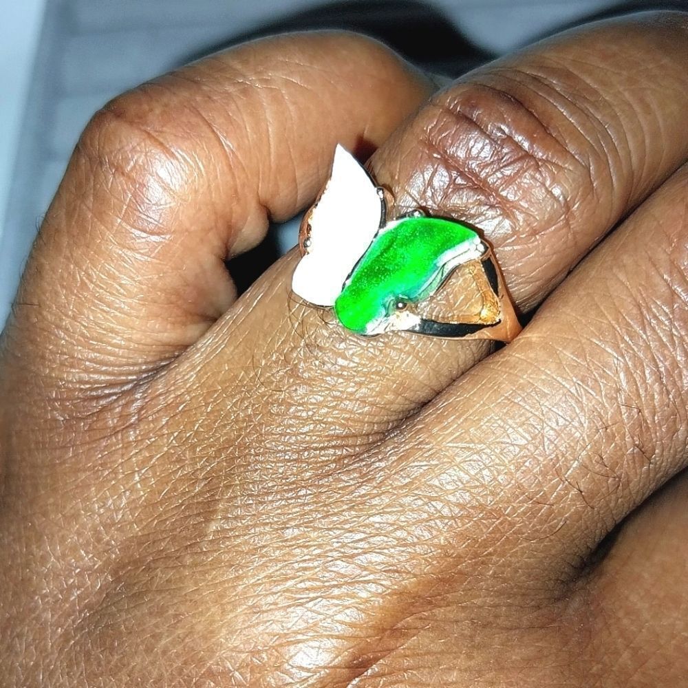 Super cute green butterfly ring sz 7